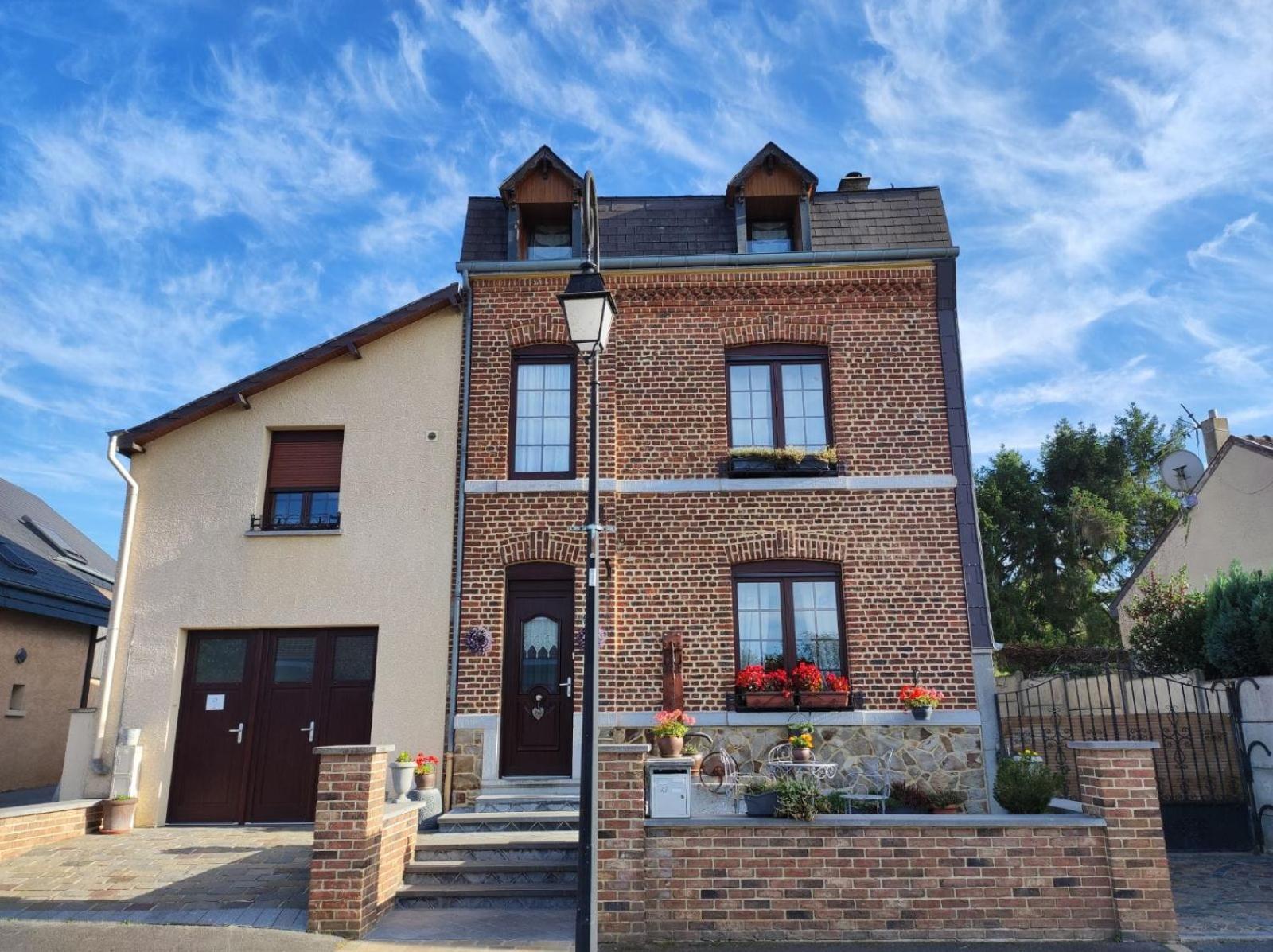 Appartement Gaston Vireux-Wallerand Exterior foto
